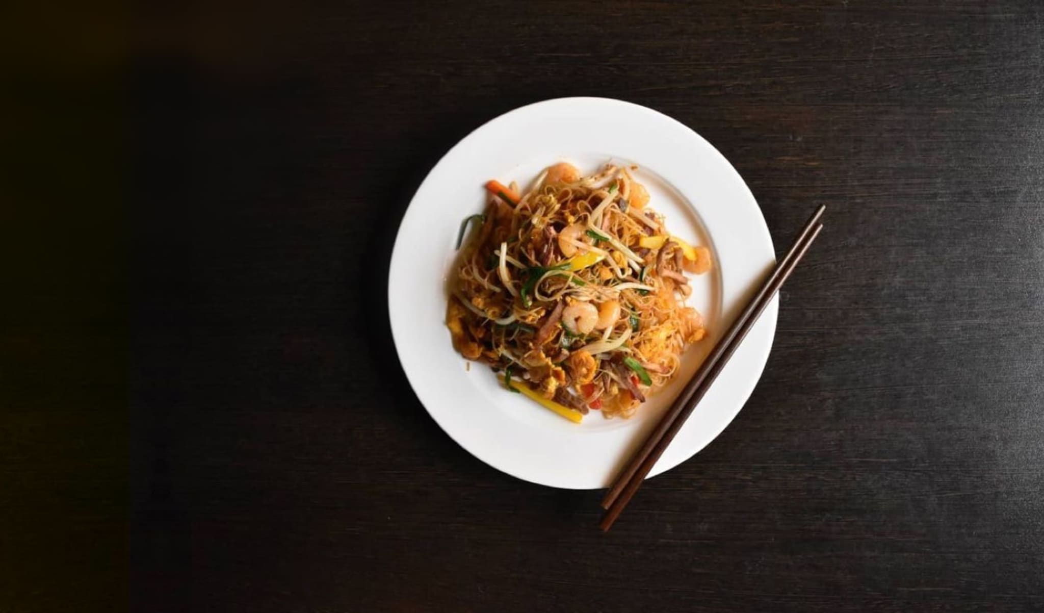 Benyue Kitchen's Singapore fried noodles